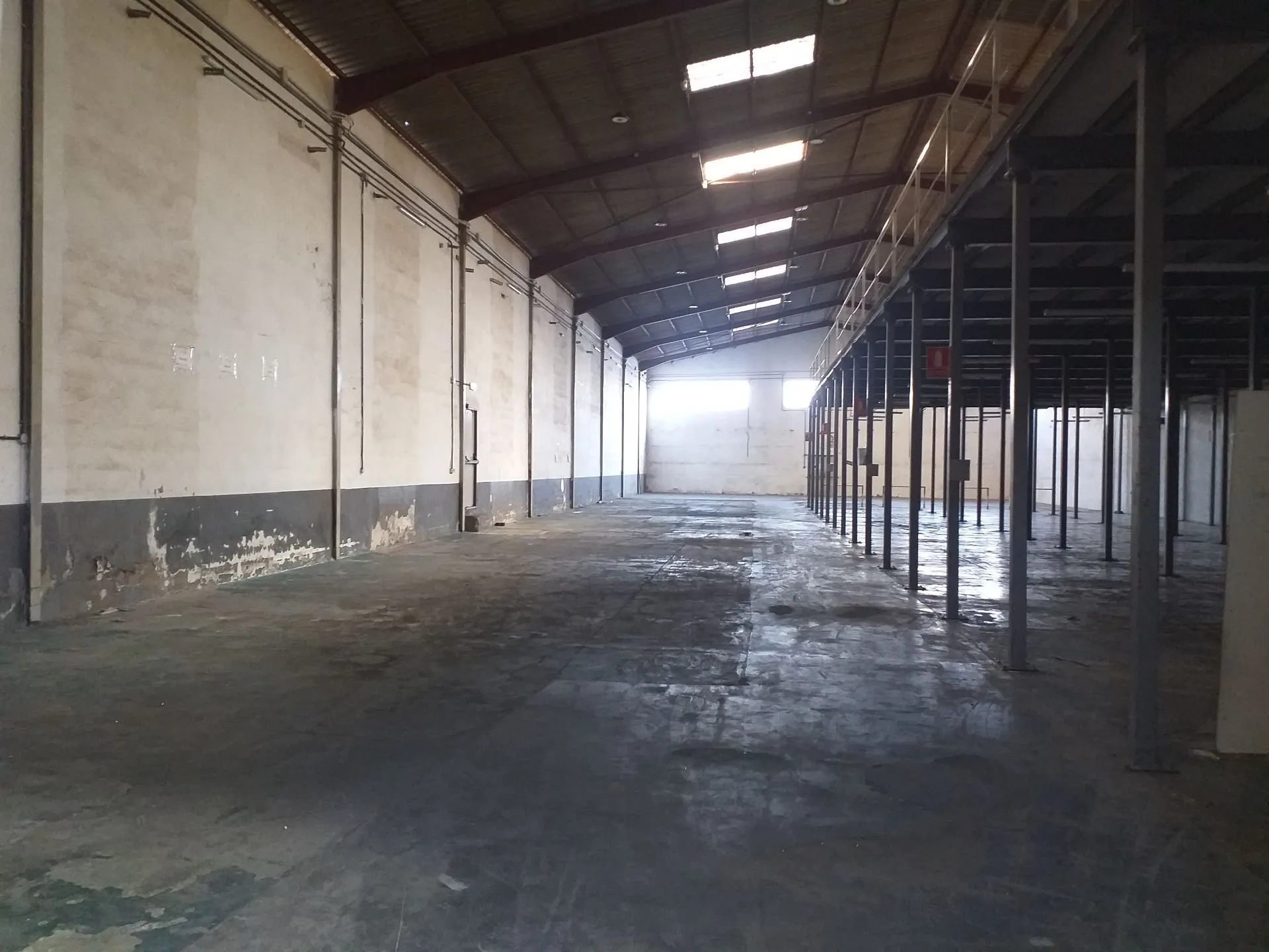 Fotografía de la nave N0535 situada en San Cristóbal de La Laguna